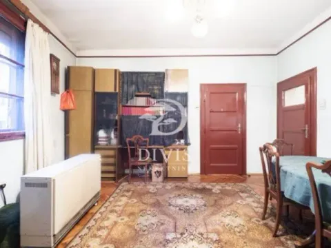 Sale, three bedroom apartment, 73m², Kalenić Pijaca, Vračar Sve Podlokacije - image 3