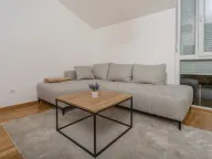 Izdavanje, dvosoban stan, 63m², Stari Aerodrom, Podgorica