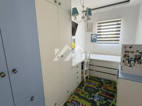 Izdavanje, četvorosoban stan, 125m², Novi Sad Sve Podlokacije, Novi Sad - image 7