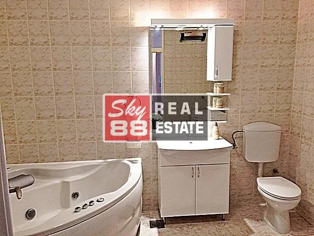 Rent, four bedroom apartment, 130m², Savski Venac, Beograd