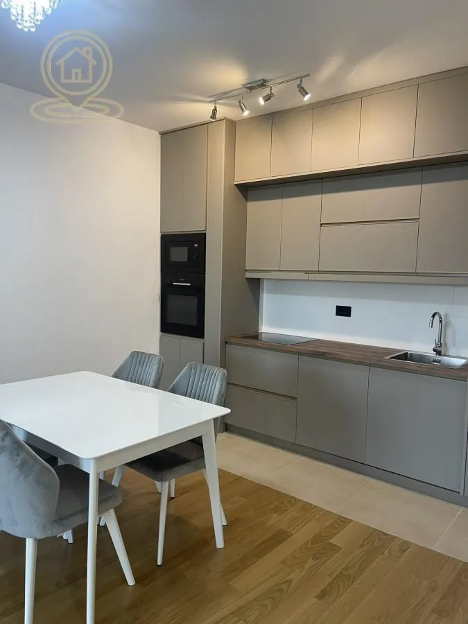 Izdavanje, trosoban stan, 65m², Sajmište, Novi Sad
