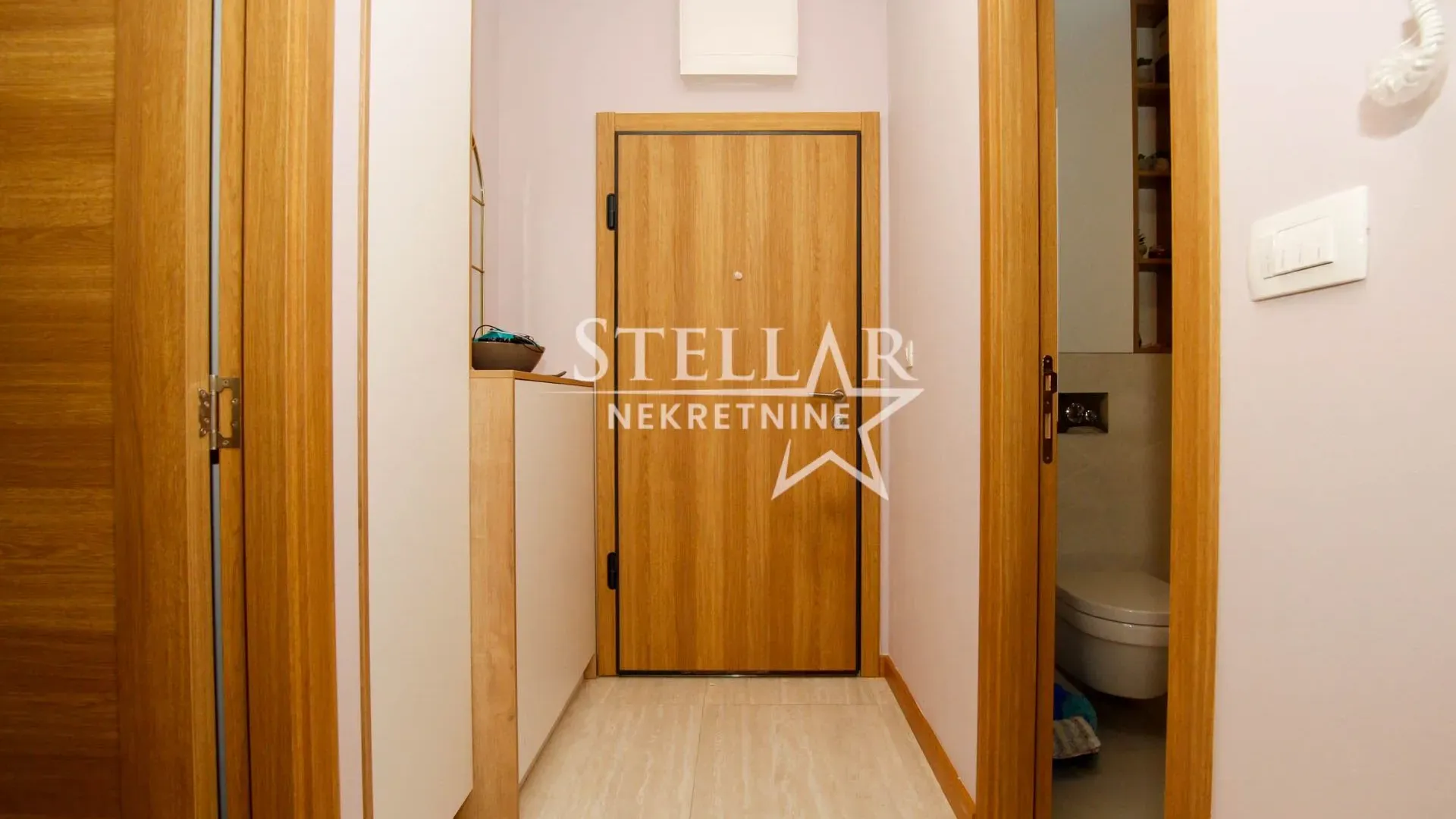 Prodaja, jednosoban stan, 45m², New City, Podgorica