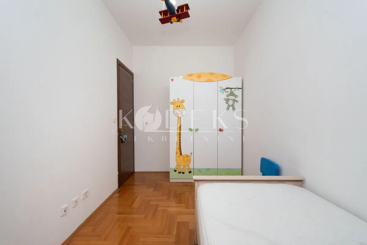 Rent, three bedroom apartment, 92m², City Kvart, Podgorica