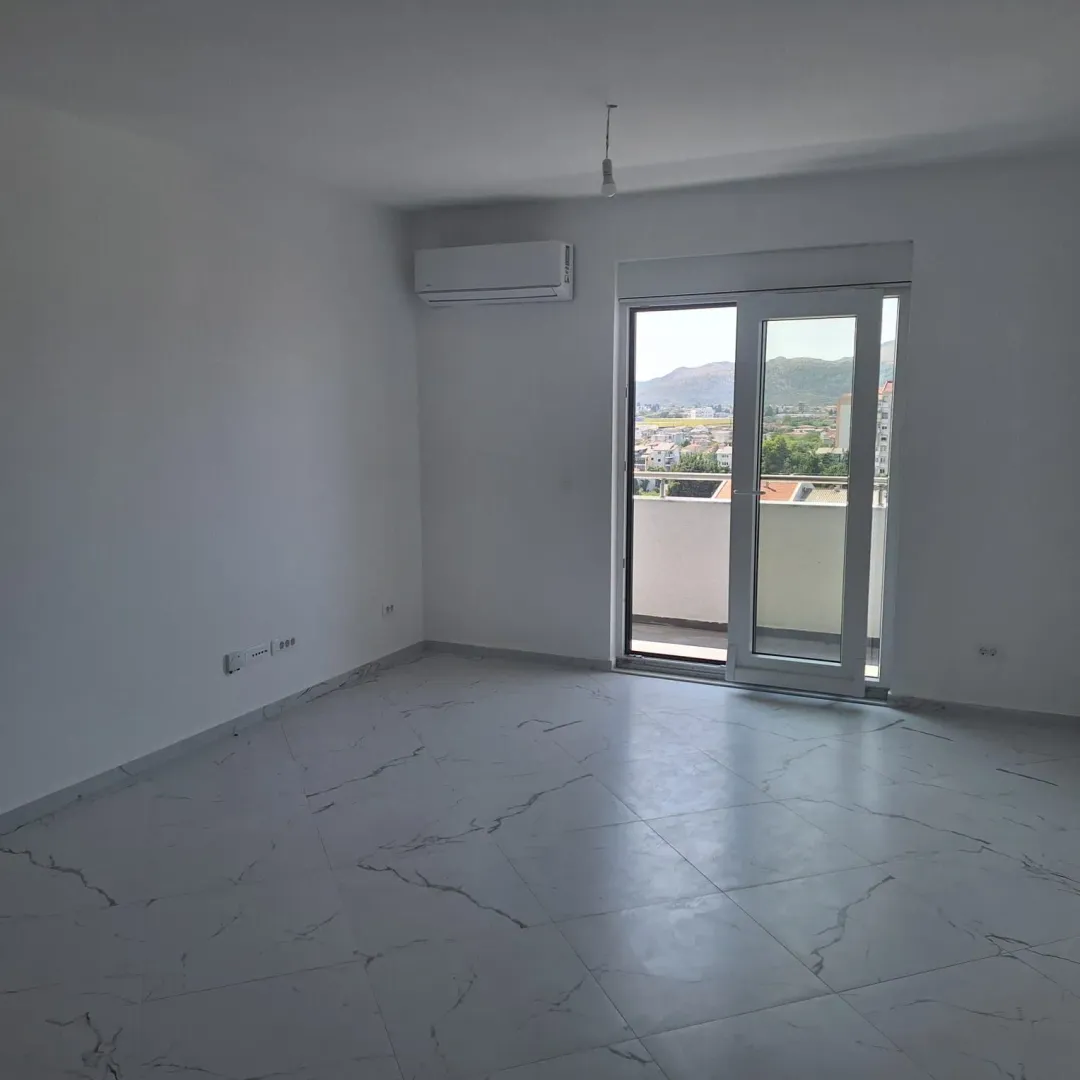 Sale, three bedroom apartment, 110m², Bar, Crna Gora