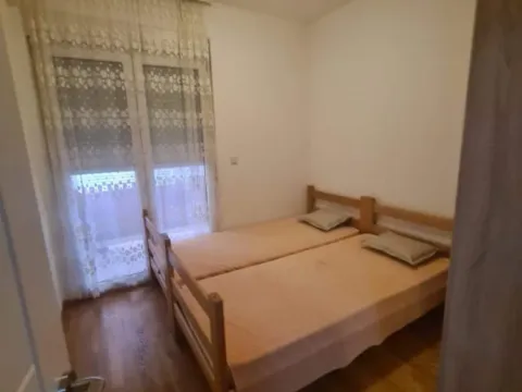 Izdavanje, jednosoban stan, 37m², Stari Aerodrom, Podgorica - image 3