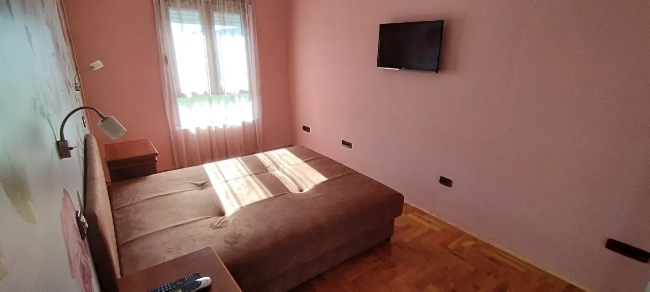 Rent, three bedroom apartment, 65m², City Kvart, Podgorica