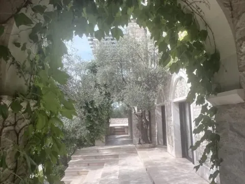 Prodaja, kuća, 550m², Reževići, Budva - image 13