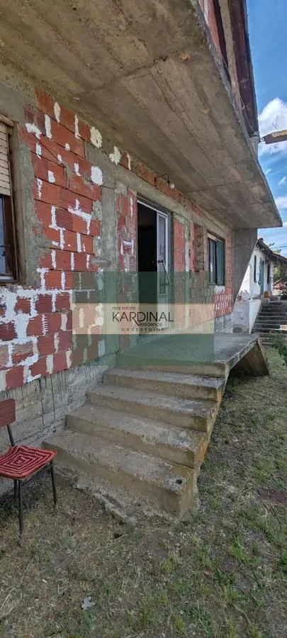 Prodaja, kuća, 250m², Crnče, Jagodina