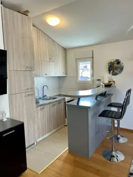 Rent, one bedroom apartment, 50m², Blok 9, Podgorica - image 5
