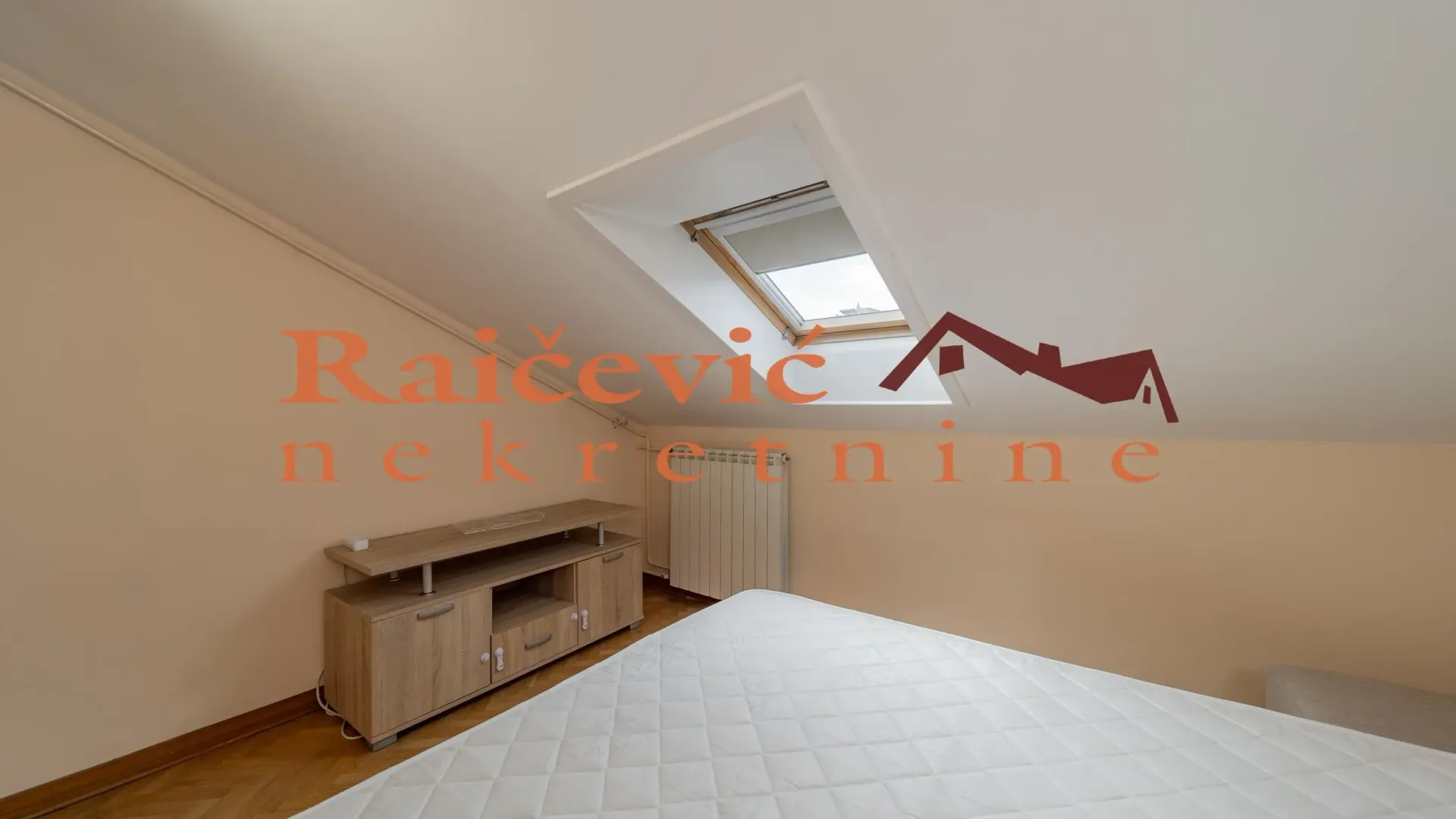 Rent, three bedroom apartment, 83m², Stari Grad, Beograd
