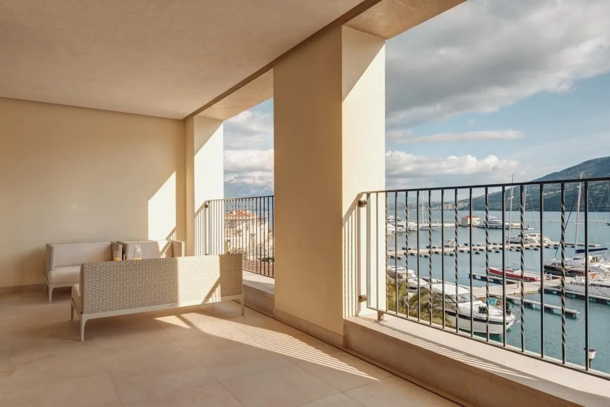 Prodaja, dvosoban stan, 120m², Kumbor, Herceg Novi