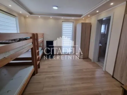 Rent, apartment, 134m², Čukarica, Beograd - image 12