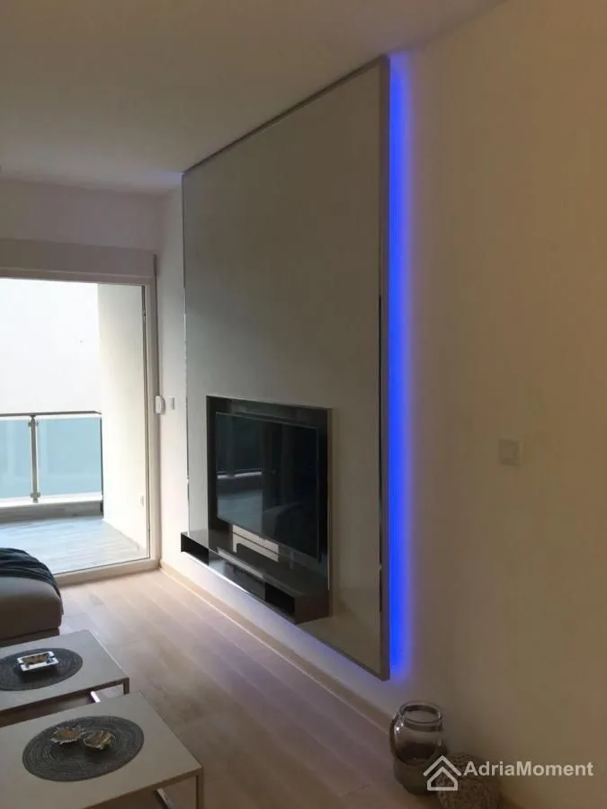 Sale, two bedroom apartment, 58m², Bečići, Budva
