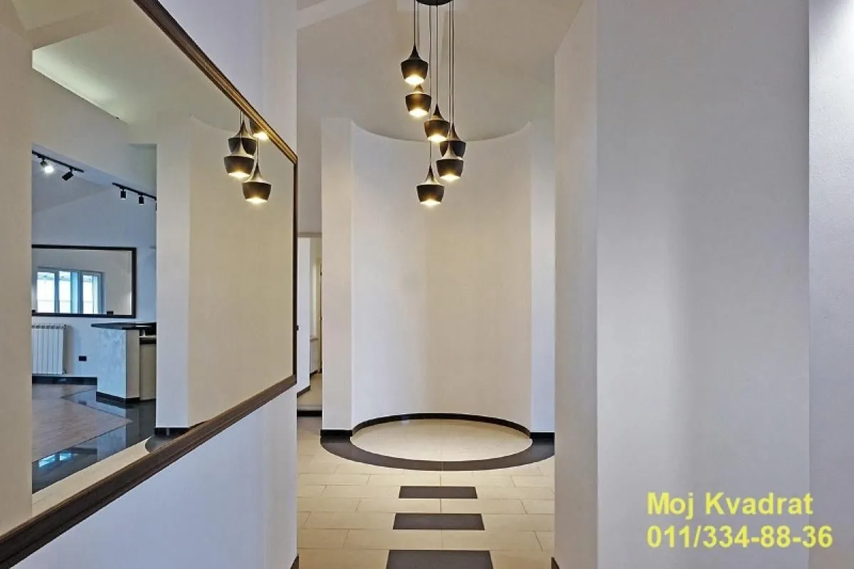 Prodaja, trosoban stan, 172m², Voždovac Sve Podlokacije, Beograd