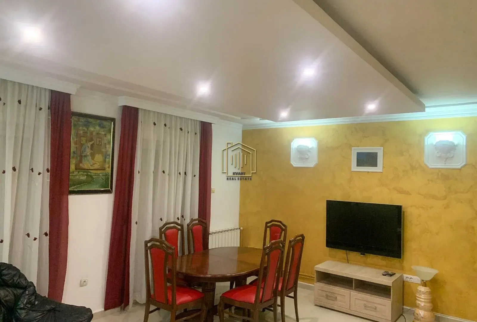 Izdavanje, dvosoban stan, 95m², Tološi, Podgorica