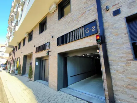 Izdavanje, parking/garaža, 16m², Grbavica, Novi Sad Sve Podlokacije