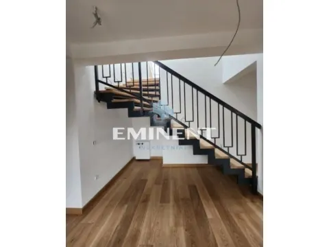 Prodaja, trosoban stan, 90m², Lekino Brdo, Voždovac Sve Podlokacije - image 2