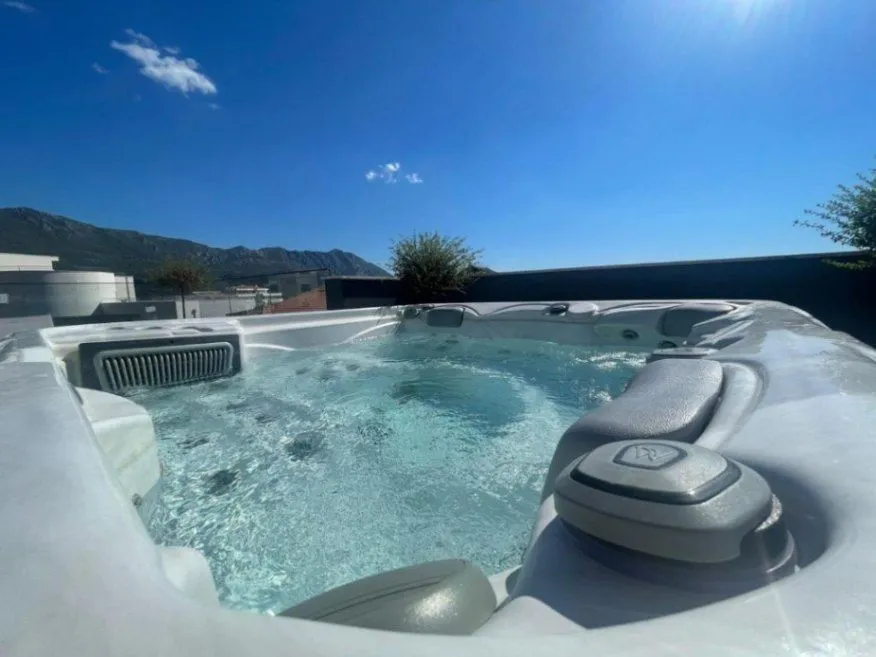 Sale, one bedroom apartment, 40m², Bečići, Budva