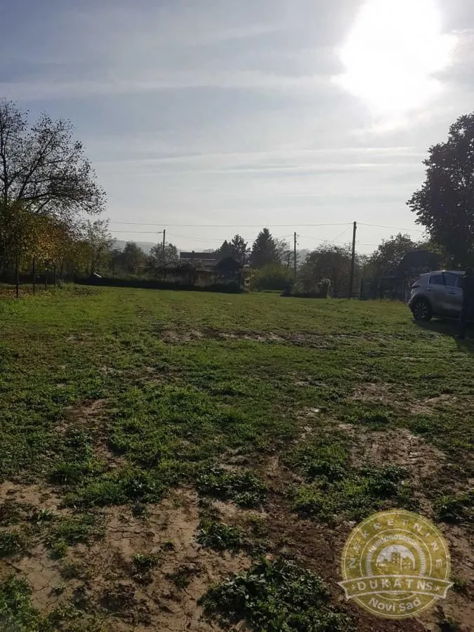 Prodaja, plac, 2400m², Rakovac, Novi Sad Sve Podlokacije