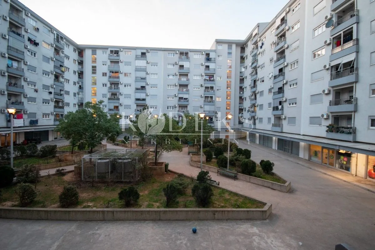 Rent, one bedroom apartment, 50m², Pobrežje, Podgorica