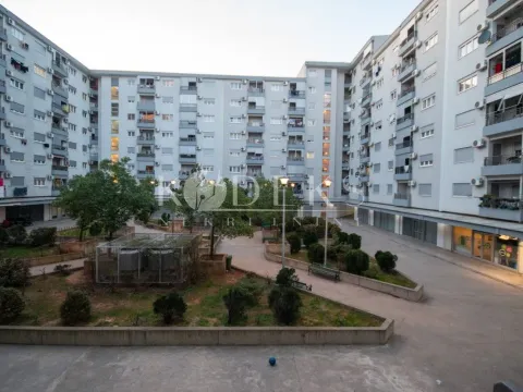 Izdavanje, jednosoban stan, 50m², Pobrežje, Podgorica - image 9