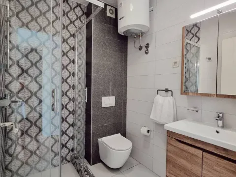 Sale, two bedroom apartment, 72m², Bečići, Budva - image 6
