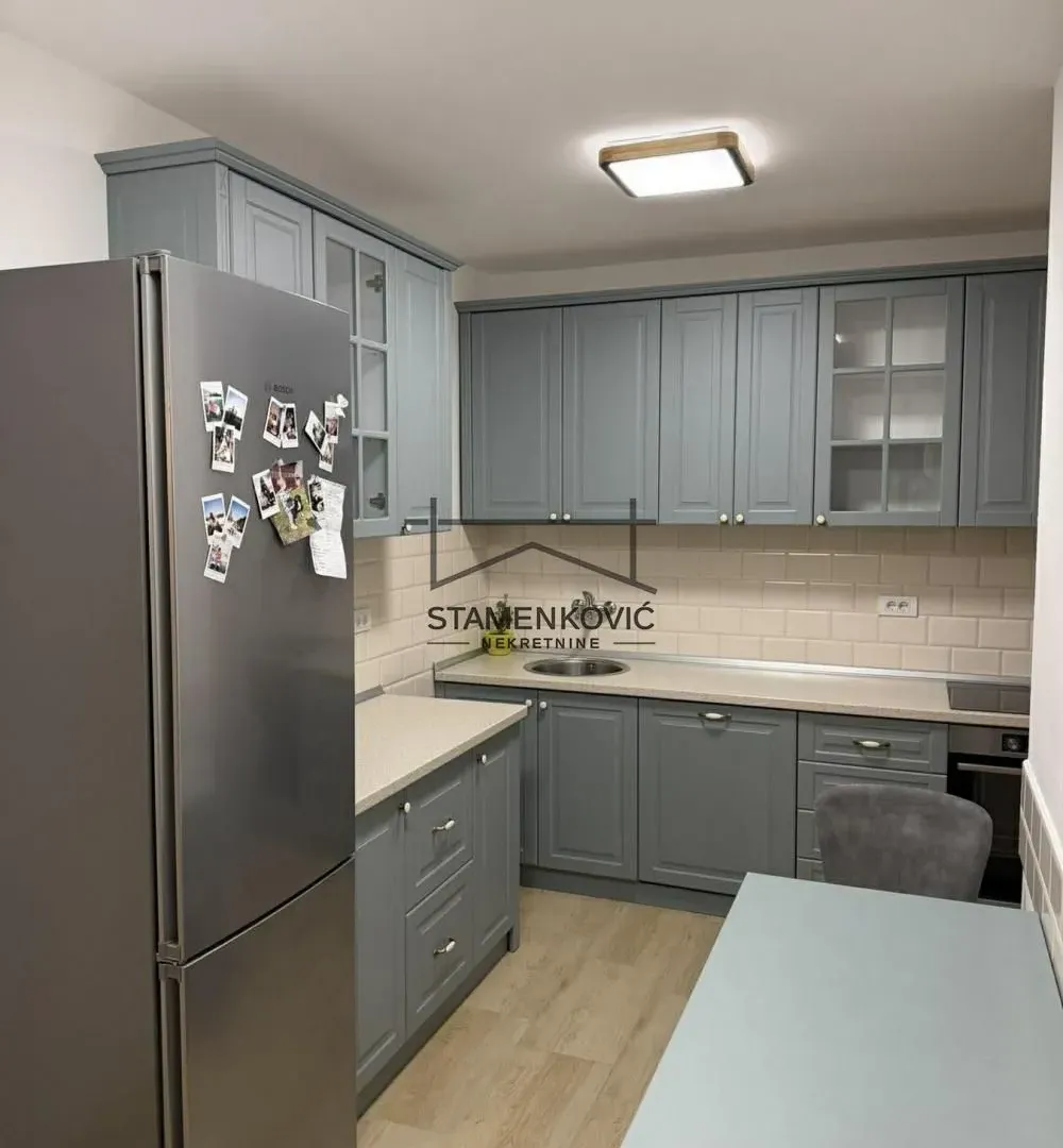 Izdavanje, jednosoban stan, 56m², Detelinara, Novi Sad Sve Podlokacije