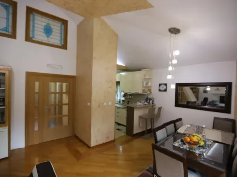 Prodaja, trosoban stan, 136m², Centar, Podgorica - image 5