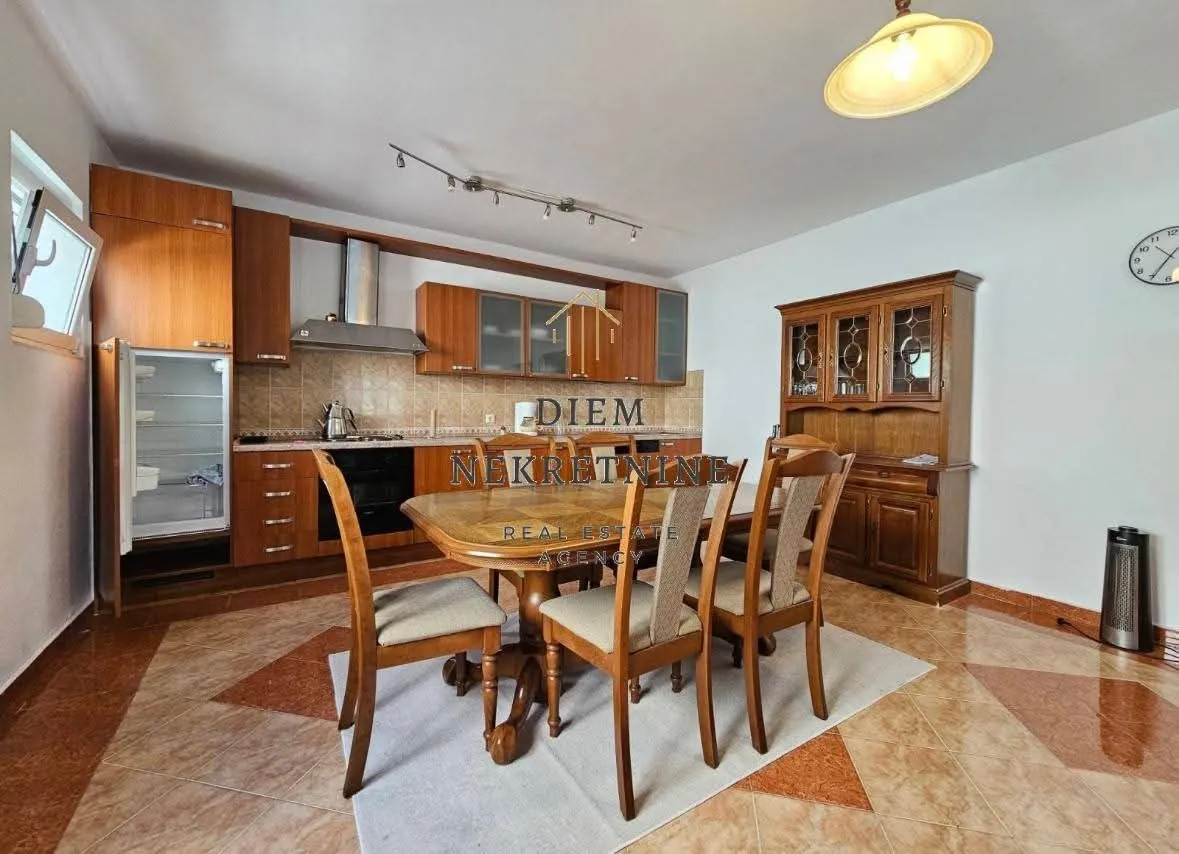 Rent, three bedroom apartment, 116m², Bjeliši, Bar
