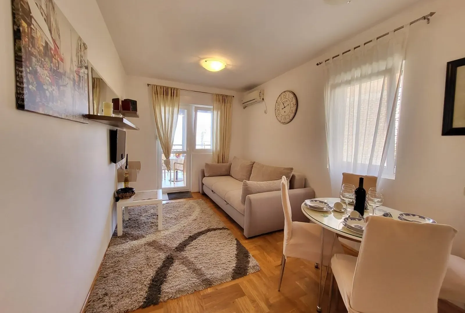 Rent, one bedroom apartment, 50m², Petrovac, Budva