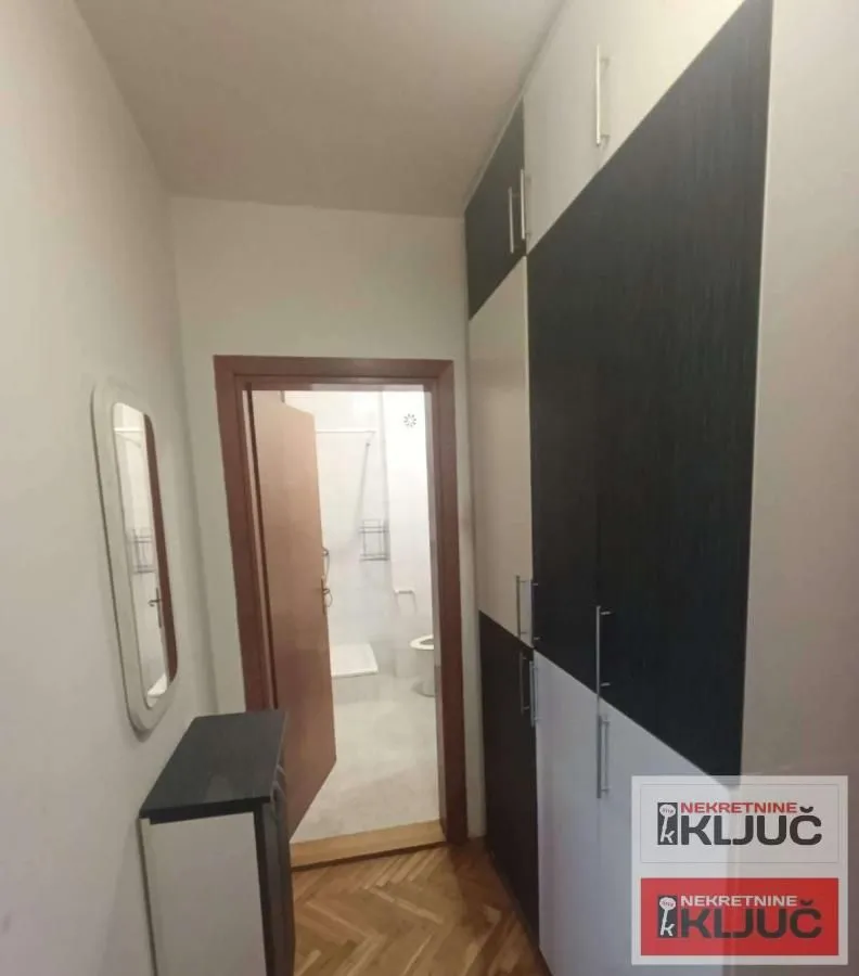 Prodaja, jednosoban stan, 41m², Bulevar Oslobodjenja, Novi Sad Sve Podlokacije