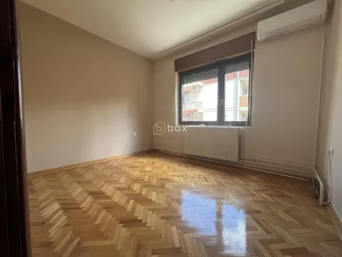 Izdavanje, trosoban stan, 121m², Pantelej, Niš - image 9
