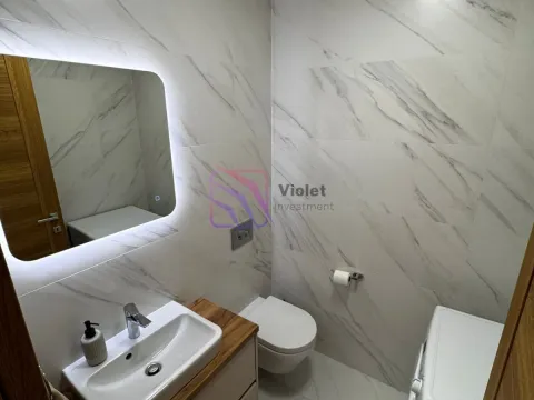 Prodaja, dvosoban stan, 72m², City Kvart, Podgorica - image 4