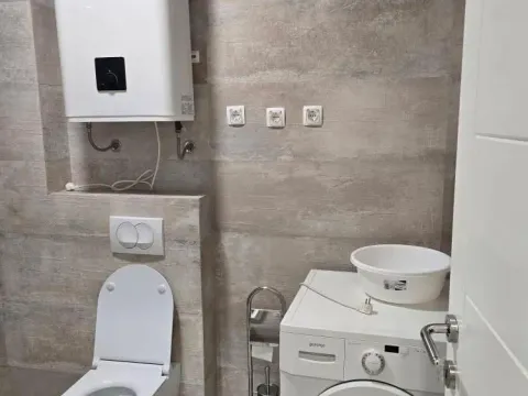 Izdavanje, stan, 48m², Gorica C, Podgorica - image 4