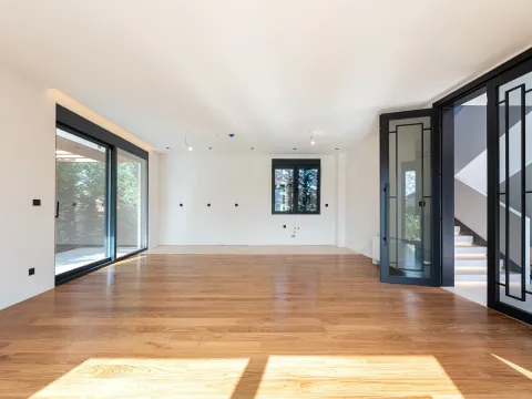 Sale, house, 262m², Gornja Gorica, Podgorica - image 27