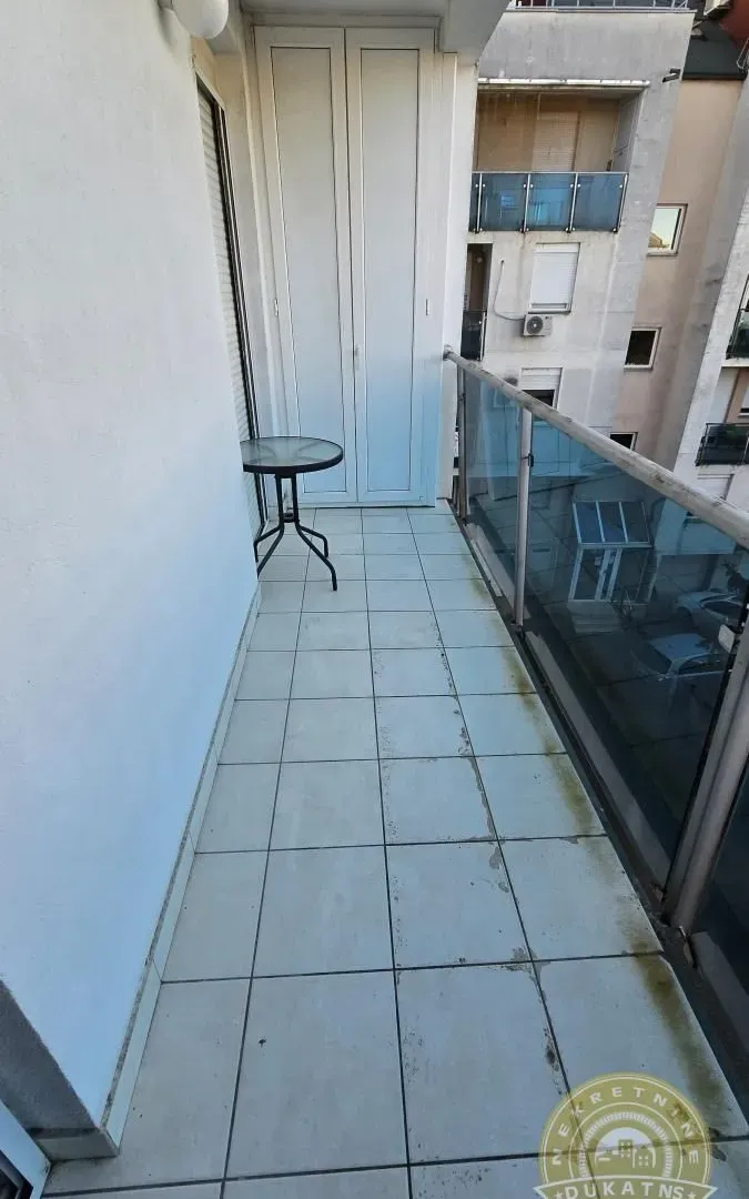 Izdavanje, jednosoban stan, 38m², Socijalno, Novi Sad Sve Podlokacije