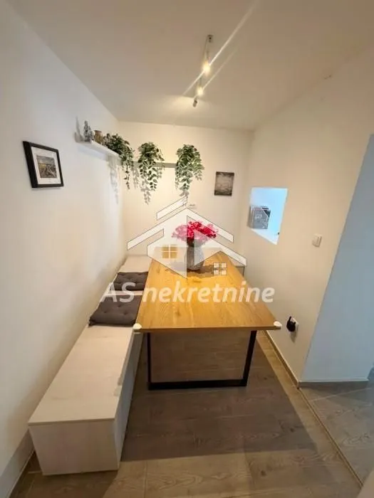Rent, two bedroom apartment, 42m², Stari Grad, Beograd