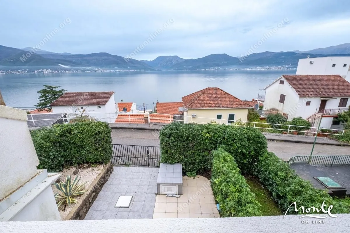 Prodaja, dvosoban stan, 55m², Krašići, Tivat