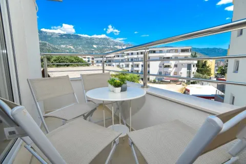 Rent, one bedroom apartment, 42m², Budva, Crna Gora - image 3