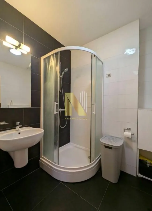 Izdavanje, dvosoban stan, 49m², Adamovićevo Naselje, Novi Sad Sve Podlokacije