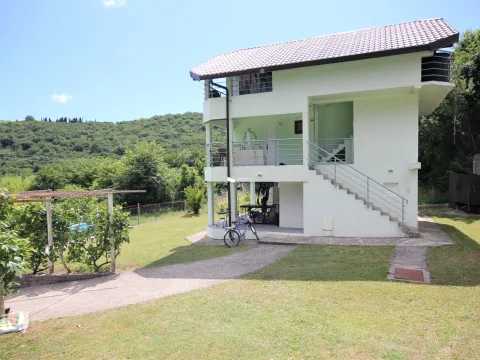 Kuća in Zelenika