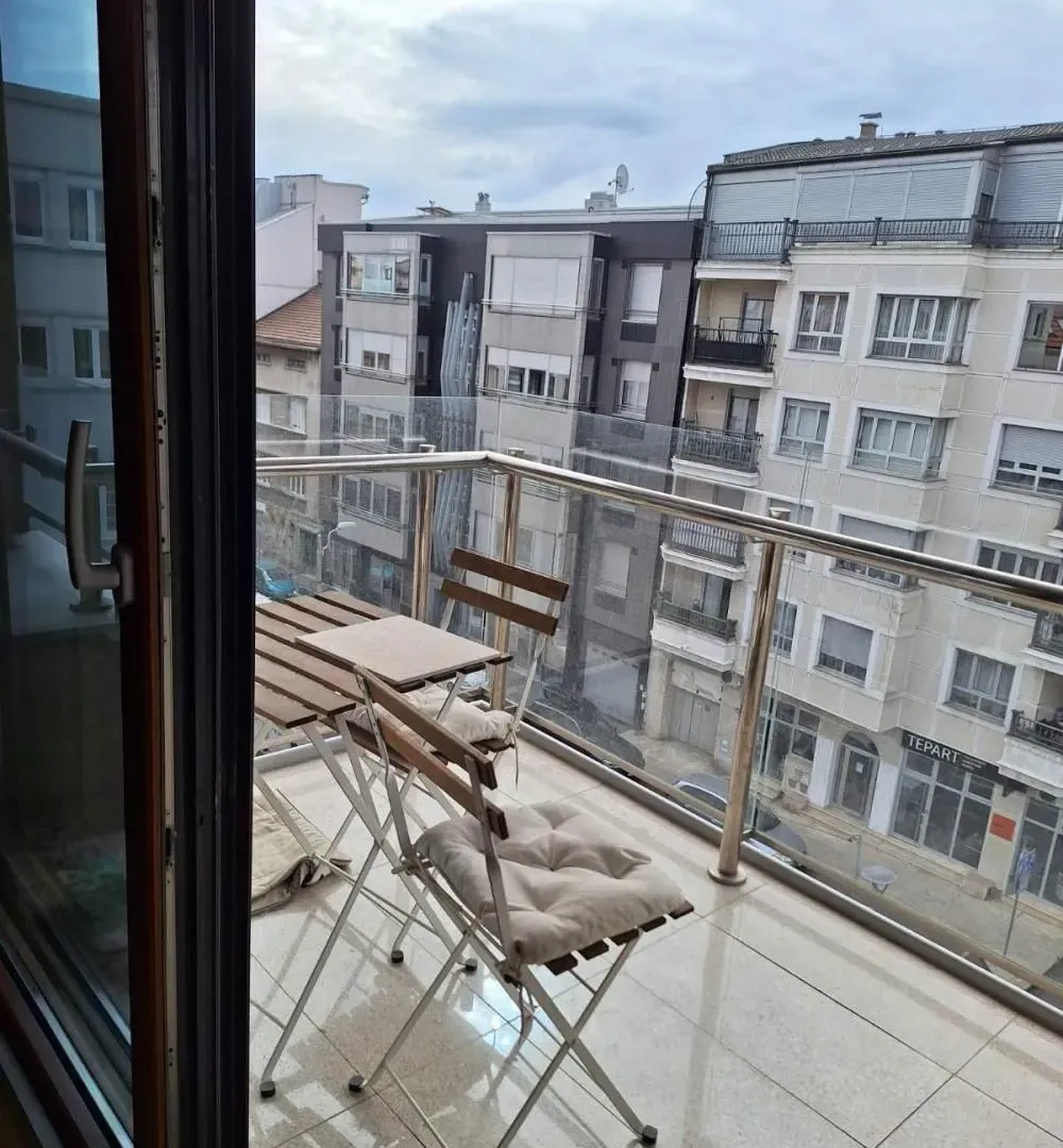 Izdavanje, trosoban stan, 102m², Vračar Hram, Vračar Sve Podlokacije