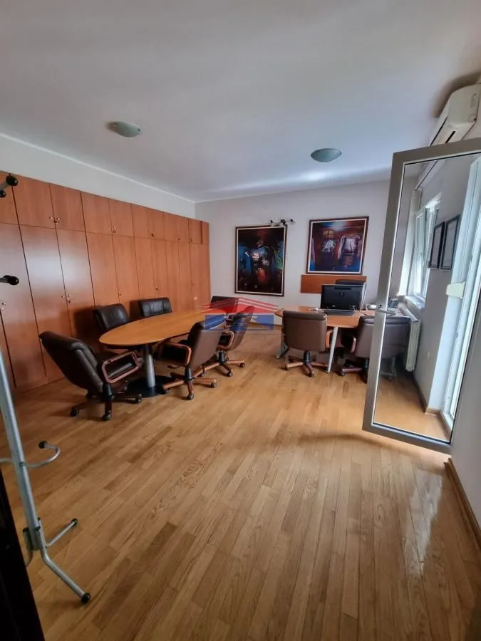 Rent, office space, 123m², Bulevar Evrope, Novi Sad Sve Podlokacije
