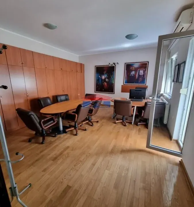 Rent, office space, 123m², Bulevar Evrope, Novi Sad Sve Podlokacije