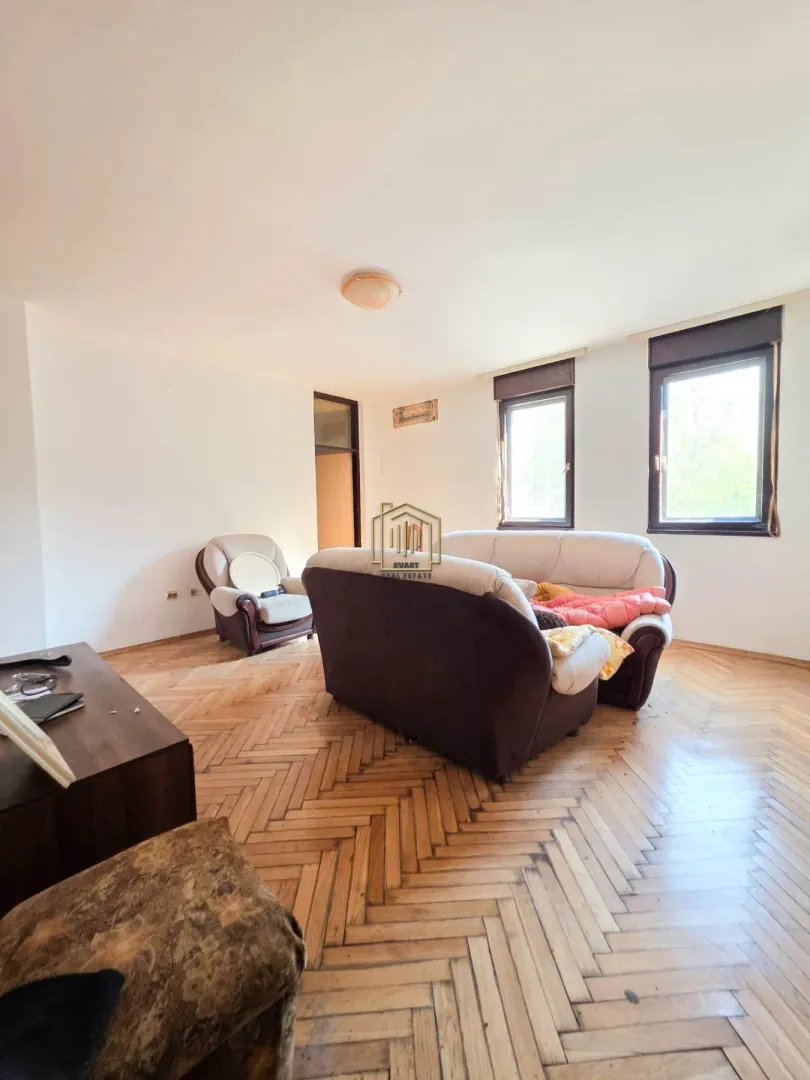 Prodaja, trosoban stan, 92m², Blok 6, Podgorica