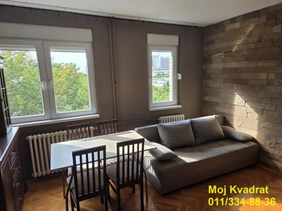 Prodaja, trosoban stan, 80m², Savski Venac, Beograd