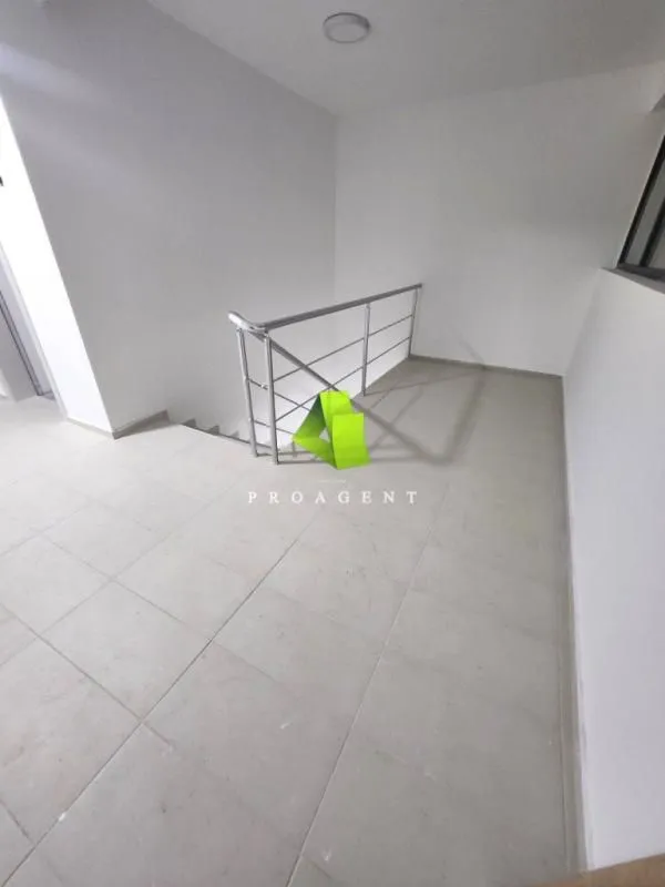 Prodaja, kuća, 204m², Crveni Krst, Niš