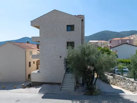 Sale, one bedroom apartment, 43m², Lazi, Budva - image 10