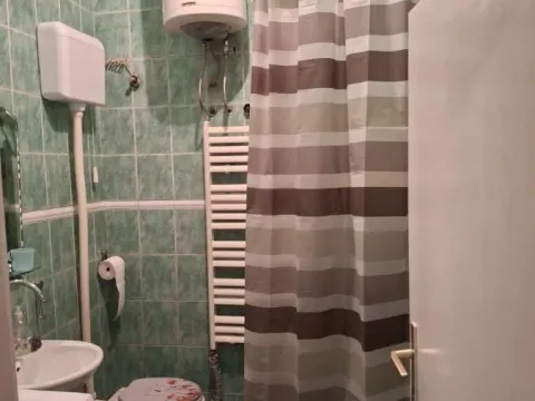 Izdavanje, dvosoban stan, 47m², Bulevar Oslobodjenja, Novi Sad Sve Podlokacije - image 9