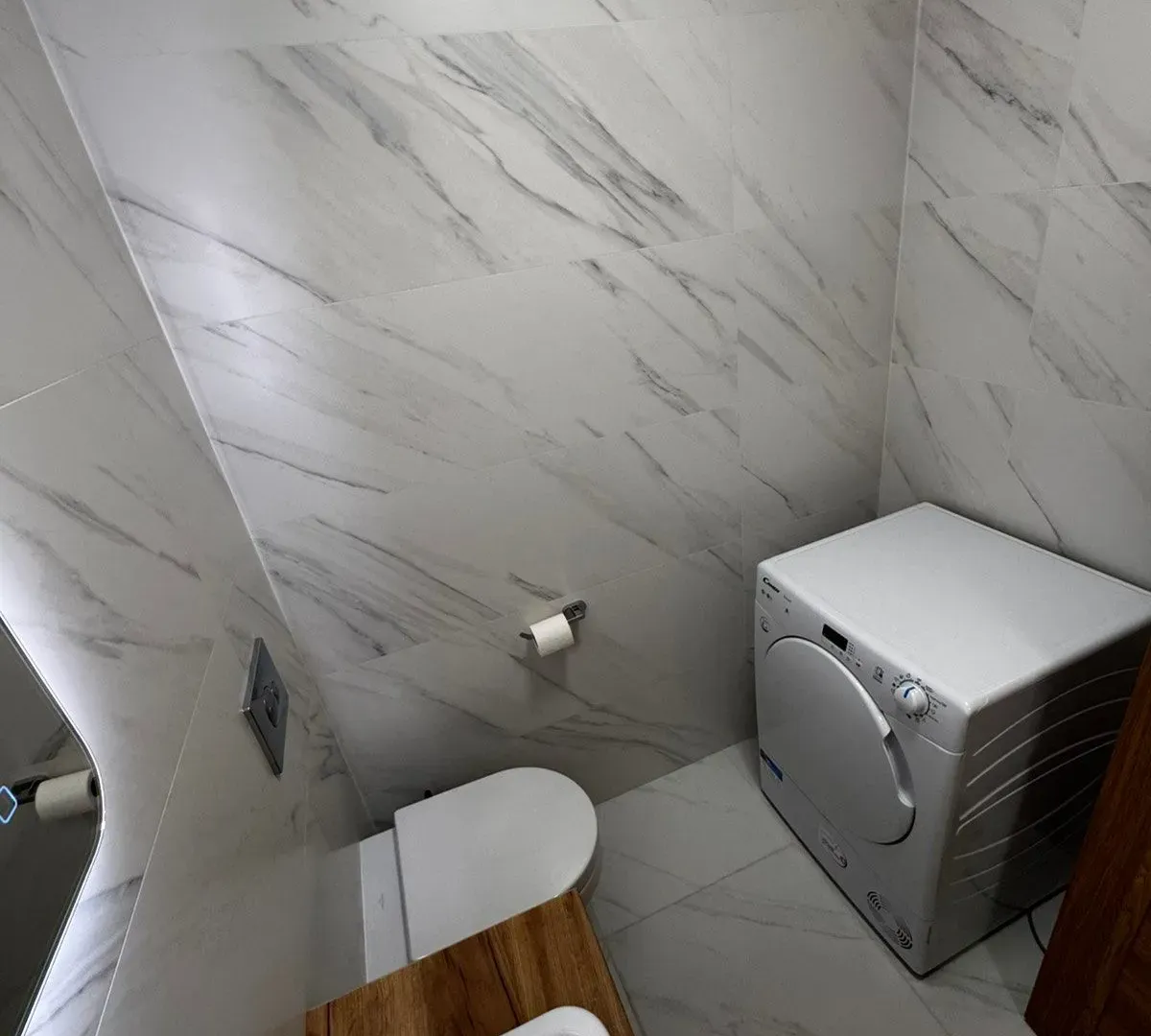 Prodaja, dvosoban stan, 72m², New City, Podgorica
